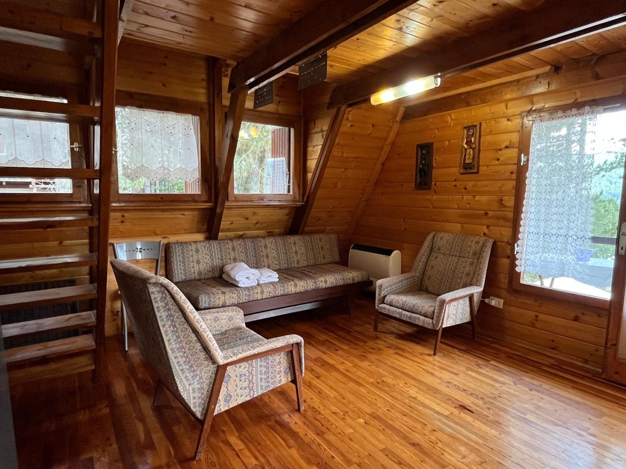 Chalet Natura La Taverna Dei 3 Porcellini Cavaliere  المظهر الخارجي الصورة